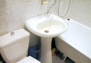 Установка раковины тюльпан в ванной в Сосновоборске